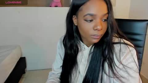 Snapshot of ivybliss8 chatting on 03-09-25, 12:09 i v y b l i s s online show from 03-09-25, 12:09