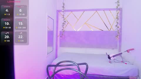 Snapshot of ivybliss8 chatting on 11-30-25, 02:10 i v y b l i s s online show from 11-30-25, 02:10