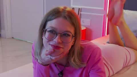  Ivy  online show from 02-06-26, 05:49