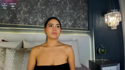 Snapshot of ivyellis chatting on 10-21-25, 12:17 ivyellis online show from 10-21-25, 12:17