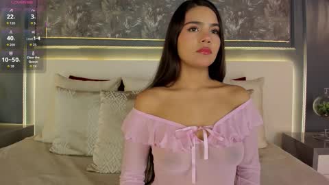 Snapshot of ivyellis chatting on 12-15-25, 11:25 ivyellis online show from 12-15-25, 11:25