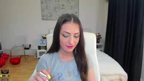 Snapshot of ivyfoxx_ chatting on 03-09-25, 12:42 IvyFox online show from 03-09-25, 12:42