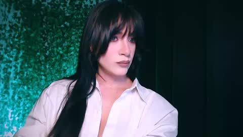 Snapshot of ivyjonson chatting on 02-09-25, 03:23 Miss Ivy online show from 02-09-25, 03:23