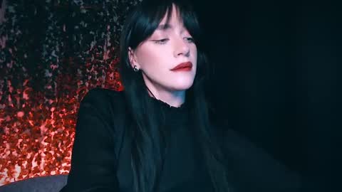 Snapshot of ivyjonson chatting on 02-14-25, 04:31 Miss Ivy online show from 02-14-25, 04:31