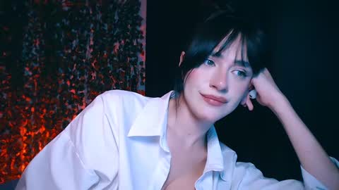 Snapshot of ivyjonson chatting on 02-17-25, 12:21 Miss Ivy online show from 02-17-25, 12:21