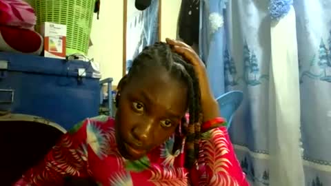 ivyk_ online show from 03-01-26, 10:39