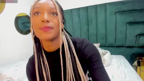 Snapshot of ivylawrence chatting on 02-17-26, 12:01 IVY online show from 02-17-26, 12:01
