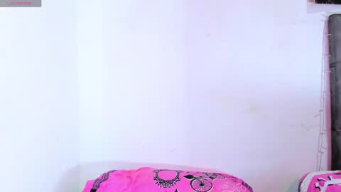 ivymilleer online show from 04-01-26, 06:49