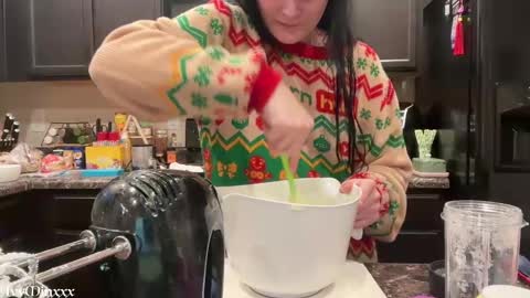 Snapshot of ivyminxxx chatting on 12-24-24, 10:49 Ivy Minxxx online show from 12-24-24, 10:49
