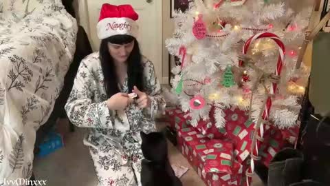 Snapshot of ivyminxxx chatting on 12-25-24, 07:13 Ivy Minxxx online show from 12-25-24, 07:13