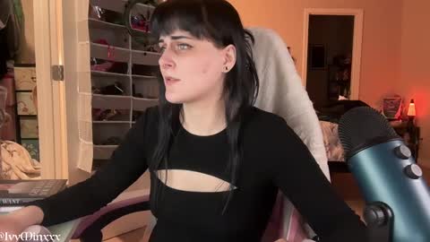 Snapshot of ivyminxxx chatting on 01-17-25, 06:26 Ivy Minxxx online show from 01-17-25, 06:26