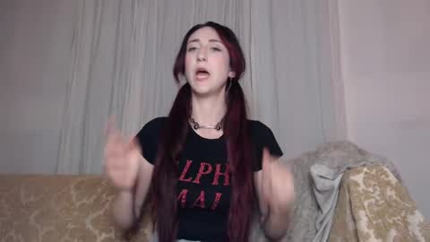 Ivy Rosie online show from 10-04-25, 01:25