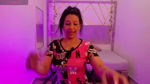 ivyshine7 online show from 12-01-25, 06:57