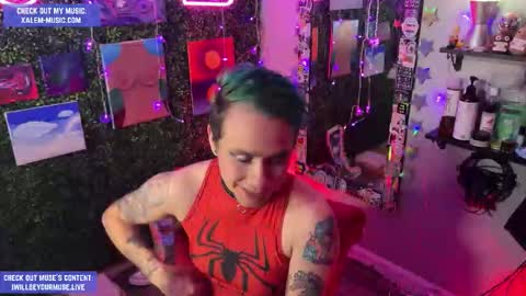 Muse hethey online show from 10-22-25, 11:59