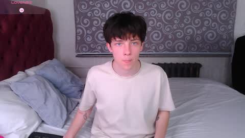 Maxim online show from 04-09-26, 08:47