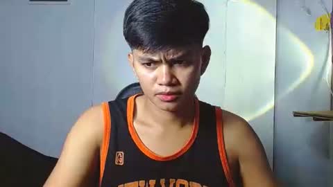 iya143 online show from 10-27-25, 03:21