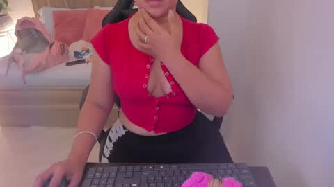 Iza online show from 01-22-25, 02:26