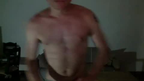 Snapshot of izealvaro chatting on 10-18-25, 02:58 izealvaro online show from 10-18-25, 02:58