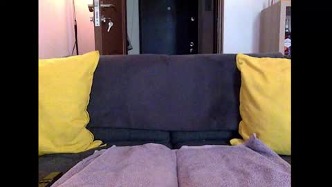 izzy53220 online show from 10-28-25, 07:45