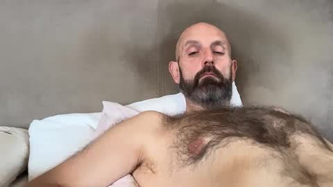 Snapshot of izzysboytoy1 chatting on 02-28-26, 11:11 izzysboytoy1 online show from 02-28-26, 11:11