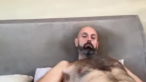 Snapshot of izzysboytoy1 chatting on 03-18-26, 08:06 izzysboytoy1 online show from 03-18-26, 08:06