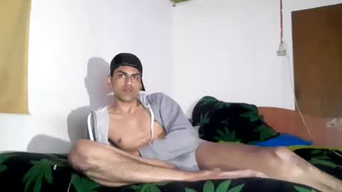 j04kin44l33xi5 online show from 11-29-25, 09:23