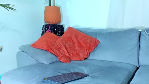 Snapshot of j_calix chatting on 12-12-24, 05:20 Calix Independient model Insta and twt Calixsnake online show from 12-12-24, 05:20