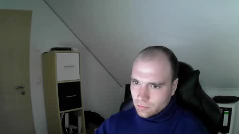 here4y online show from 11-18-25, 10:09