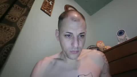 j_lion85 online show from 10-28-25, 08:18