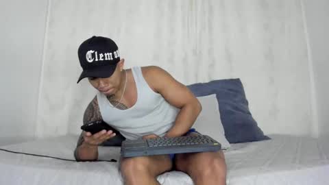 i am juan musiry independent model  online show from 12-29-24, 08:00