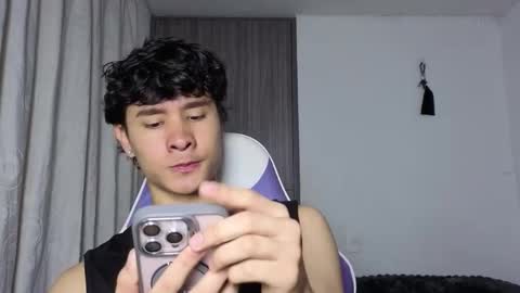 Noah online show from 10-16-25, 03:35