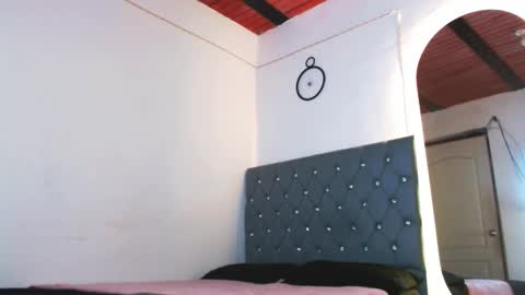 Snapshot of jaacobleon chatting on 11-11-25, 02:06 jaacob online show from 11-11-25, 02:06