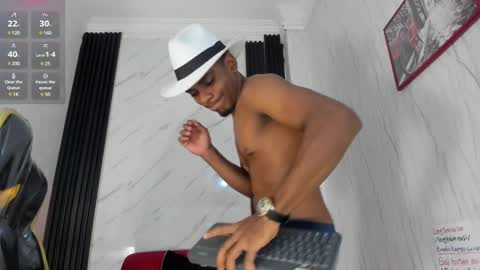 Snapshot of jack_muscles69_ chatting on 01-22-25, 06:10 Jack online show from 01-22-25, 06:10