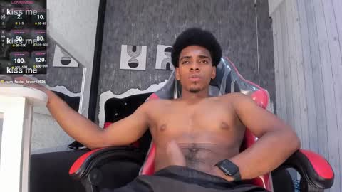 Snapshot of jack_muscles69_ chatting on 02-17-25, 06:26 Jack online show from 02-17-25, 06:26