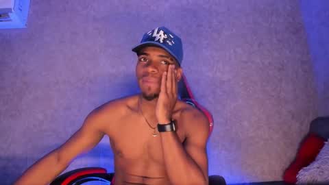 Snapshot of jack_muscles69_ chatting on 09-28-25, 12:21 Jack online show from 09-28-25, 12:21