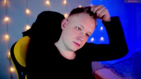 Snapshot of jack_only__ chatting on 10-25-25, 09:53 Anton online show from 10-25-25, 09:53