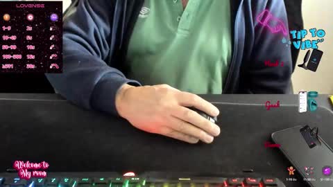 Snapshot of jackbrgs chatting on 10-04-25, 10:46 J-Mitchel online show from 10-04-25, 10:46