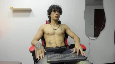 Jackes Taylor online show from 10-23-25, 05:07