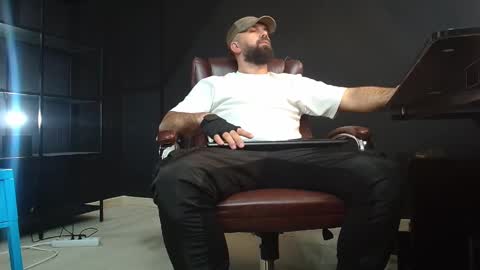 JackEthan online show from 12-18-24, 06:53