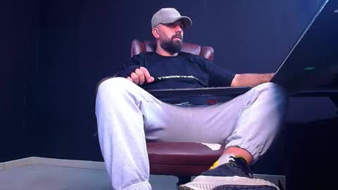 JackEthan online show from 09-18-25, 05:09