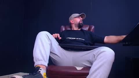 JackEthan online show from 10-04-25, 05:16