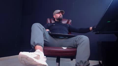 JackEthan online show from 10-18-25, 06:05