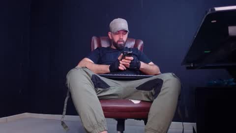 JackEthan online show from 10-28-25, 05:55