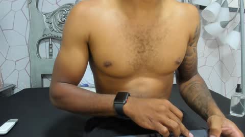 Snapshot of jackmacson chatting on 01-04-25, 02:03 jackmacson online show from 01-04-25, 02:03