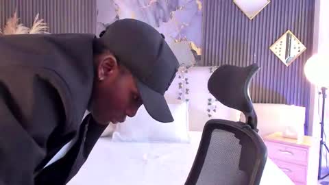 Snapshot of jacksonmuller_ chatting on 02-09-26, 01:37 Jackson online show from 02-09-26, 01:37