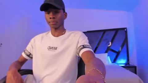 Snapshot of jacksonmuller_ chatting on 02-11-26, 02:11 Jackson online show from 02-11-26, 02:11