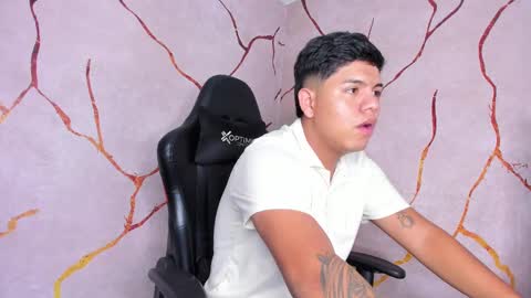 Snapshot of jacksonparker_ chatting on 01-04-25, 07:13 Jackson online show from 01-04-25, 07:13