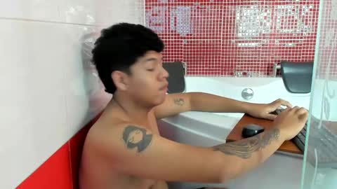 Snapshot of jacksonparker_ chatting on 01-24-25, 08:43 Jackson online show from 01-24-25, 08:43