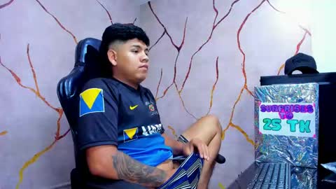 Snapshot of jacksonparker_ chatting on 02-06-25, 12:54 Jackson online show from 02-06-25, 12:54