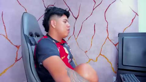 Snapshot of jacksonparker_ chatting on 02-12-25, 10:26 Jackson online show from 02-12-25, 10:26